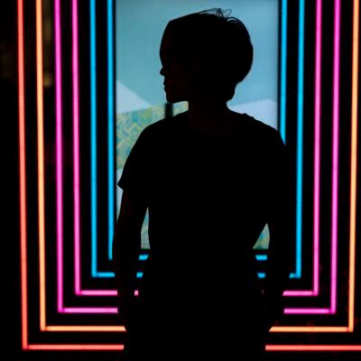 Cover Image for Ние сме Дигиталните Десперадоси – Борбата за Мисли и Простор во Векот на Бучавата