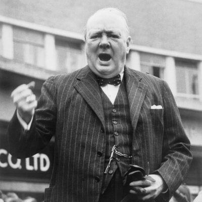 Cover Image for ИСТИОТ И ИСТИТЕ: Како Черчил напишал 58 книги, а некои меѓу нас не прочитале ниту една