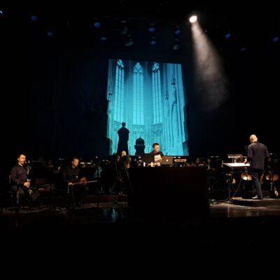 Cover Image for По концертот на филмска музика на Кирил Џајковски ништо веќе нема да биде исто. Одамна Скопје не звучело толку светски како оваа вечер. Ако 25 години создавал филмска музика, во една вечер таа стана вечна