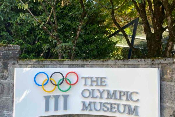 Cover Image for Олимписките игри, помеѓу огнот и витрината